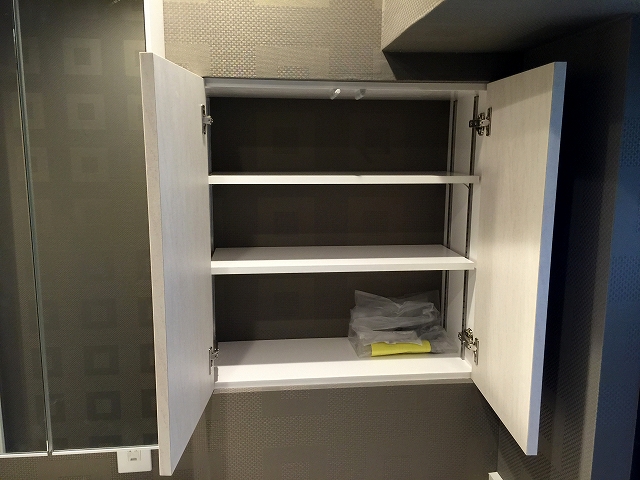 キャニオングランデ荻窪　トイレ収納