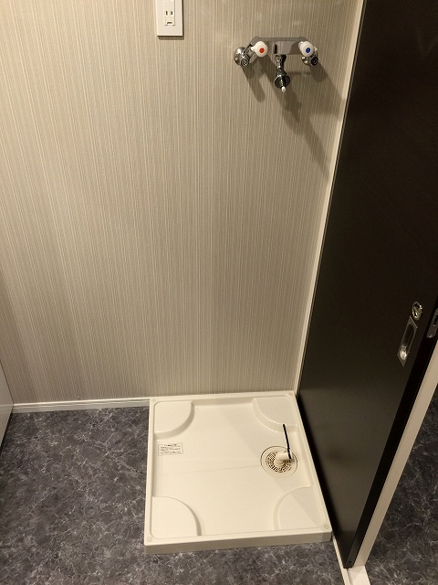 キャニオングランデ荻窪　洗濯機置場