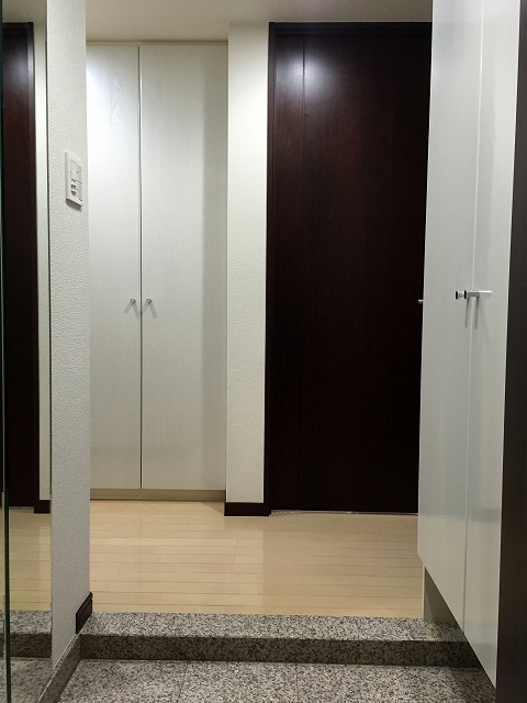 クレアシティ上北沢　玄関