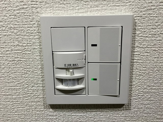 クレアシティ上北沢　人感センサー