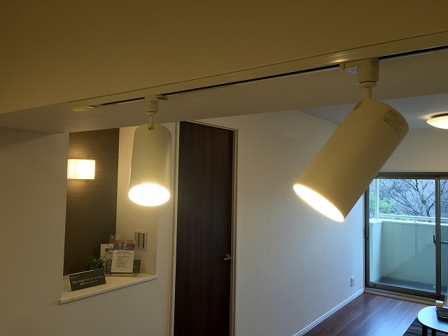 馬事公苑前ハイム　キッチン照明