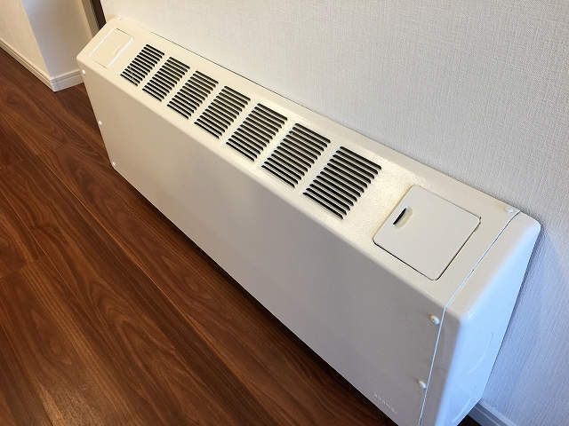 馬事公苑前ハイム　暖房器