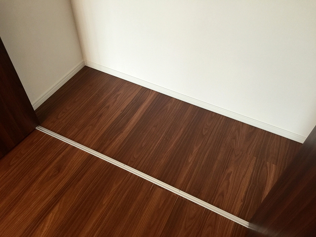 馬事公苑前ハイム　洋室約7帖収納