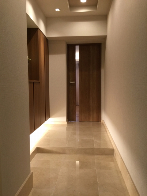 アルカディア経堂　玄関