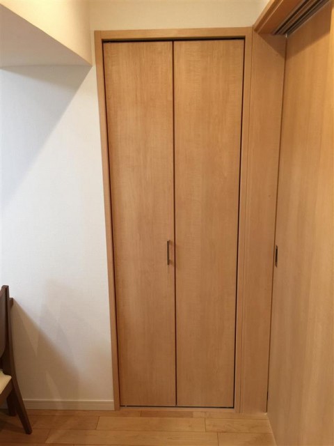 ドルメン五反田　ダイニングキッチン収納