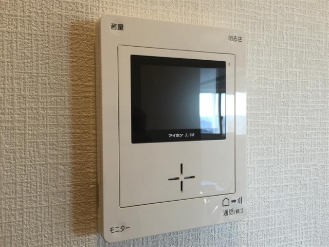 成宗マンション　TVモニター付きインターホン
