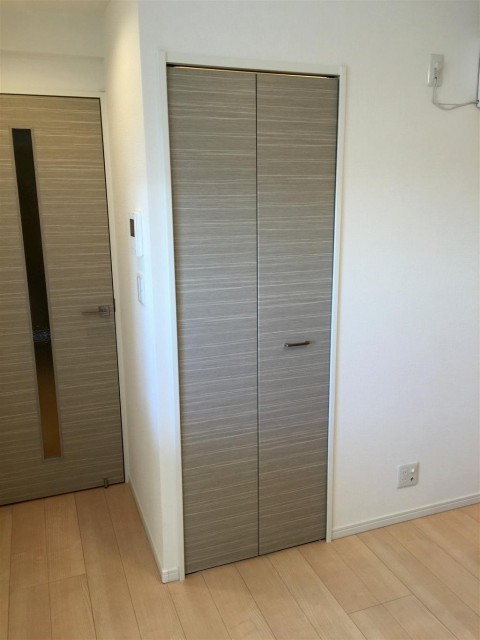 成宗マンション　リビングダイニングキッチン洗濯機置場