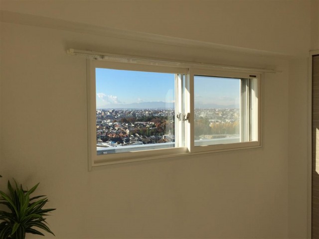 成宗マンション　洋室西側約6帖