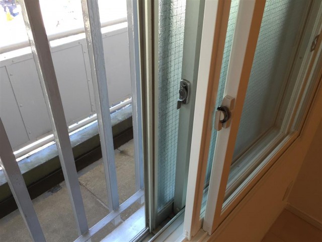 成宗マンション　洋室約5.9帖二重サッシ