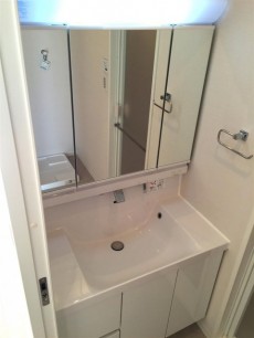 玉川サンケイハウス　洗面台