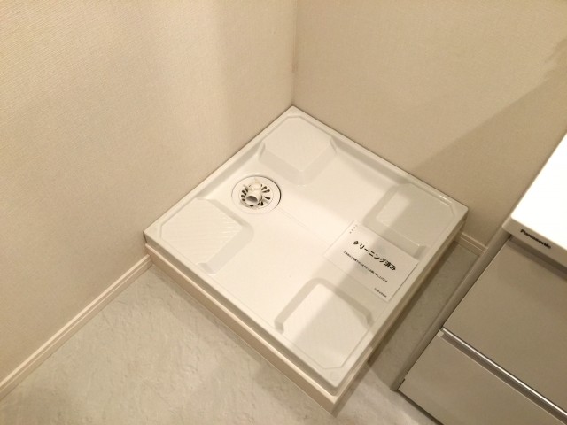 砧公園ヒミコマンション　洗濯機置場