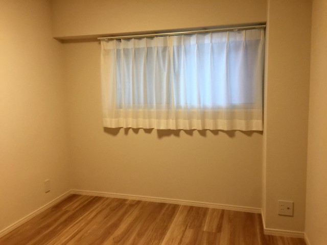 砧公園ヒミコマンション　洋室約5帖