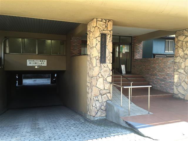 中野ハイネスコーポ　エントランス