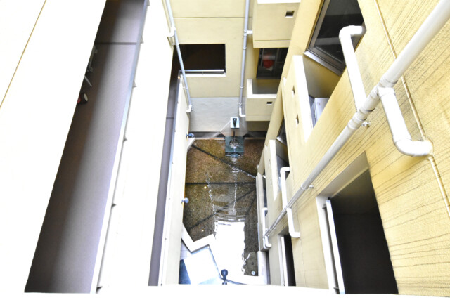 ジェイパーク渋谷神泉 玄関