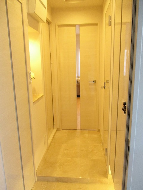 幡ヶ谷ハウス 玄関