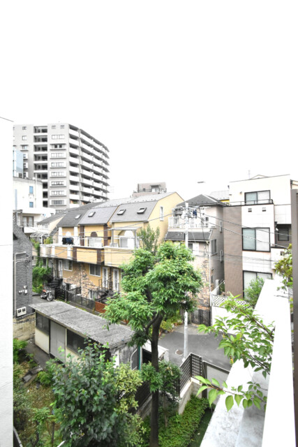 ジェイパーク渋谷神泉 バルコニー