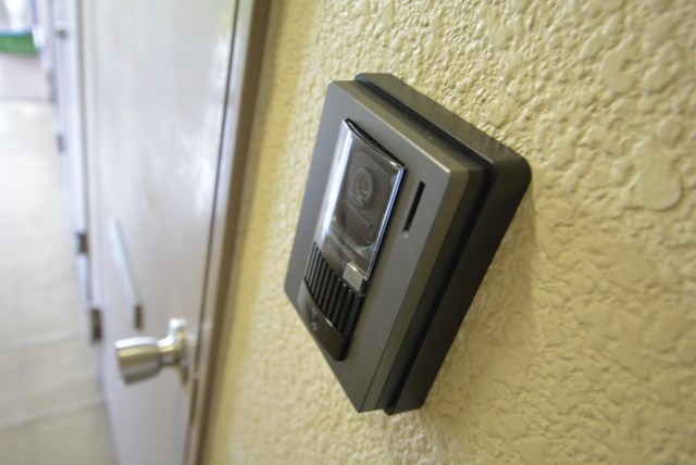 クレール三田 玄関