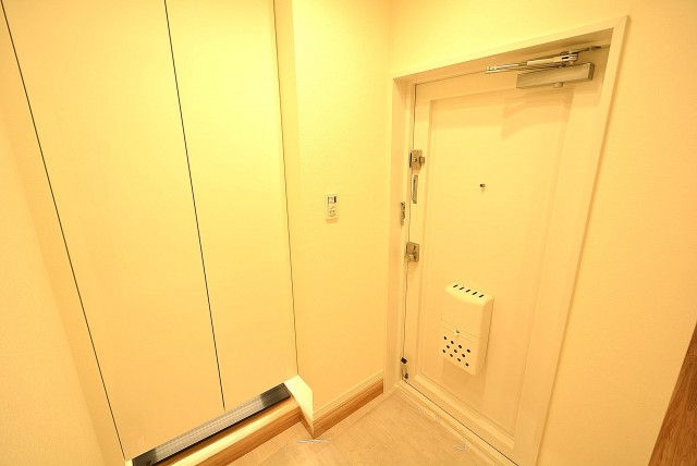 シャルム成城 玄関