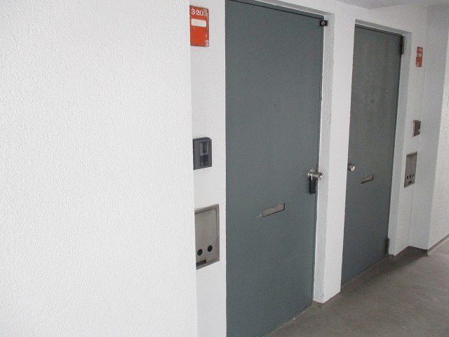 マンション雅叙園 玄関