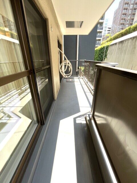 本郷壱岐坂ハイツ バルコニー