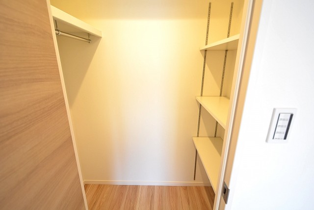 シャルム成城 洋室2