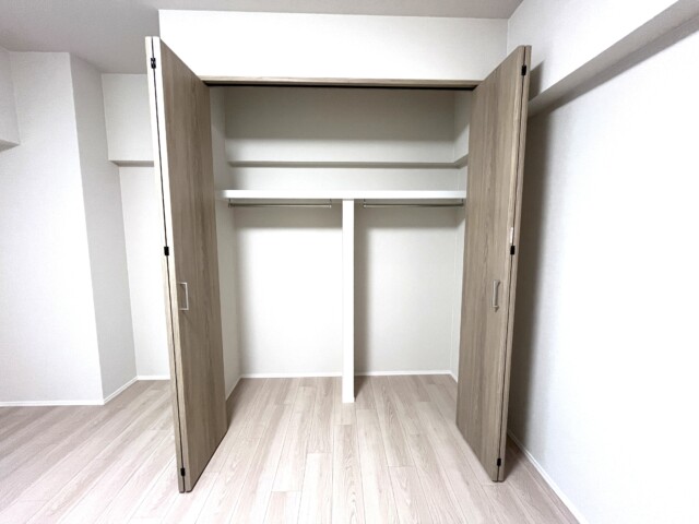 本郷壱岐坂ハイツ 洋室2