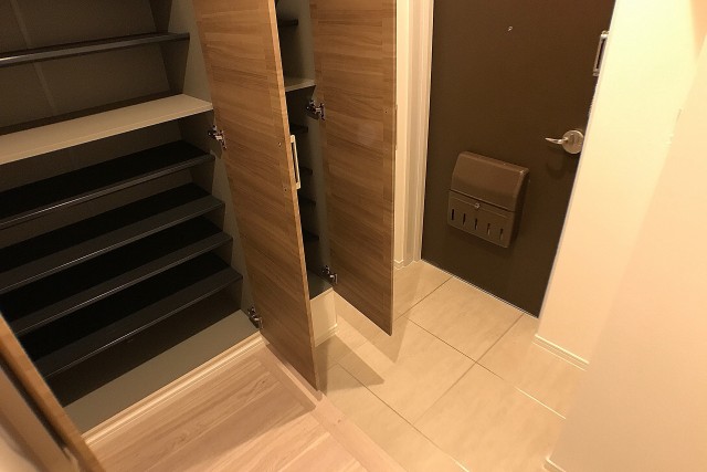 ラフィネ東銀座 玄関