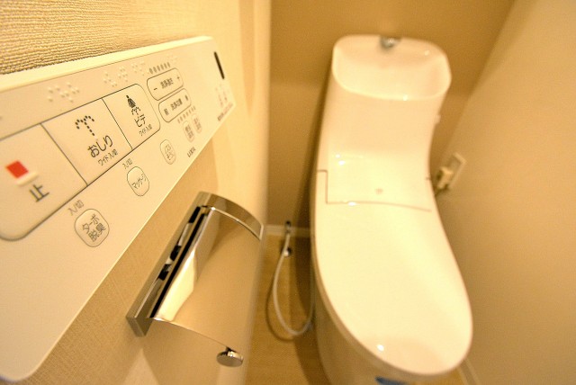 ライオンズマンション上北沢502号室 トイレ (1)