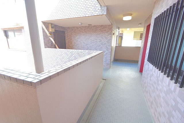 クレッセント池尻大橋 玄関