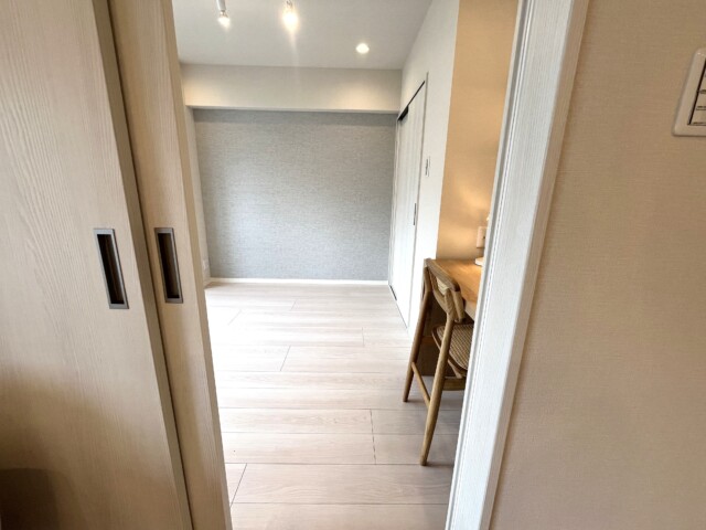 秀和幡ヶ谷レジデンス 洋室