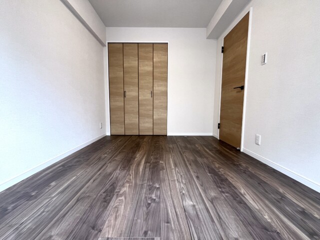 秀和幡ヶ谷レジデンス 洋室