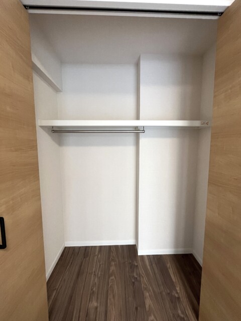 秀和幡ヶ谷レジデンス 洋室