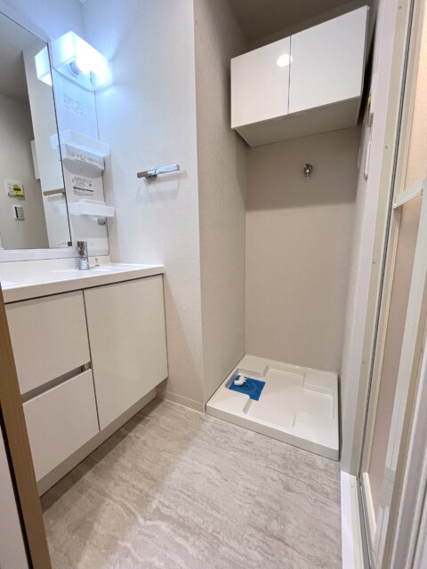 秀和幡ヶ谷レジデンス 洗面室