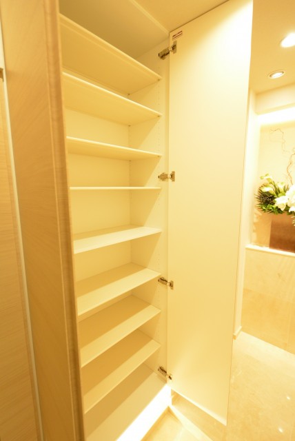 ライオンズマンション小石川植物園 玄関