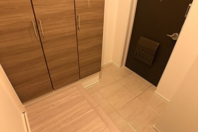 ラフィネ東銀座 玄関