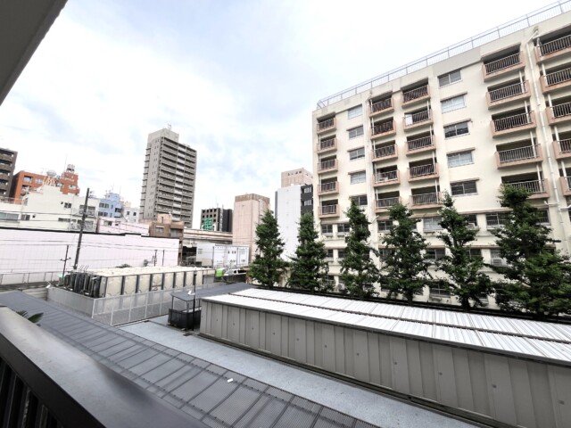 秀和幡ヶ谷レジデンス バルコニー