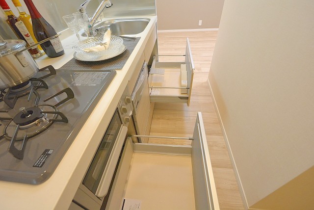 ライオンズマンション上北沢502号室 キッチン (9)
