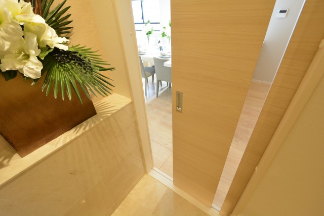 ライオンズマンション小石川植物園 玄関