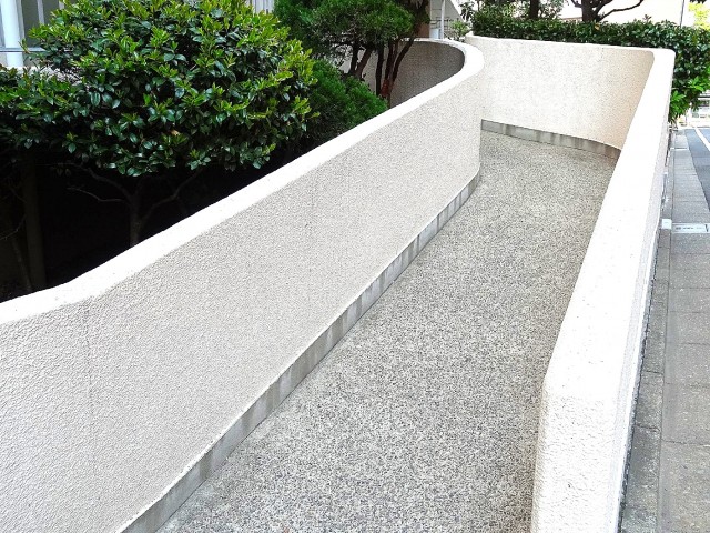 メガロン大井町　スロープ