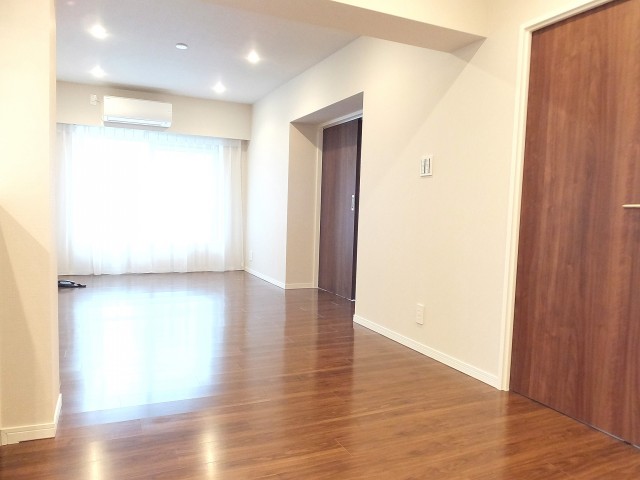 大京町サンハイツ　リビングダイニング