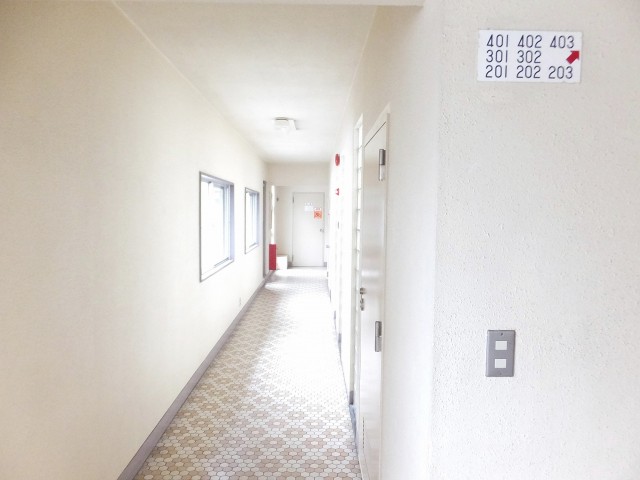 大京町サンハイツ　廊下