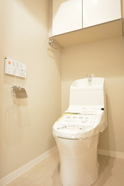 日興パレス大森　ウォシュレット付きトイレ