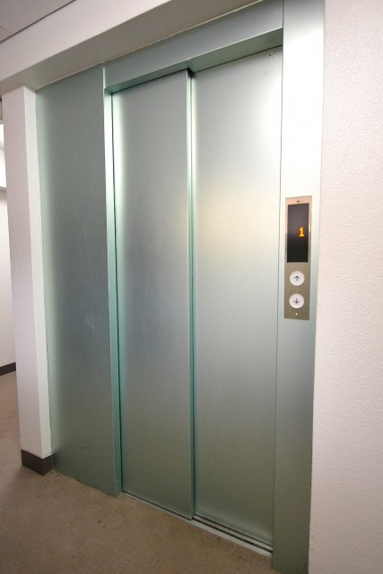 シャトレー五反田　エレベーター