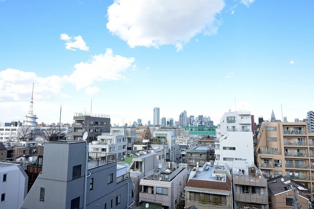 松涛マンション　共用廊下眺望