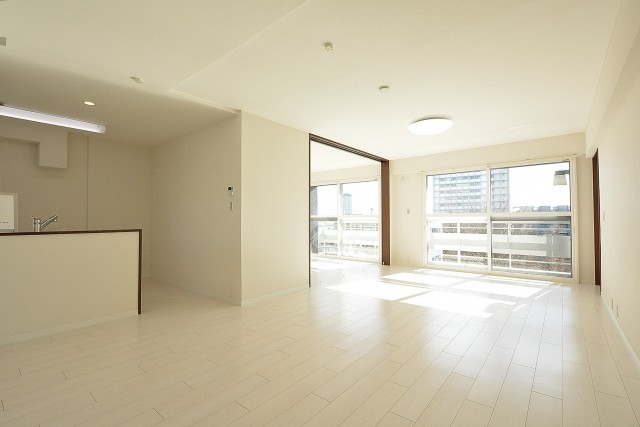 松涛マンション　19.8帖のLDK