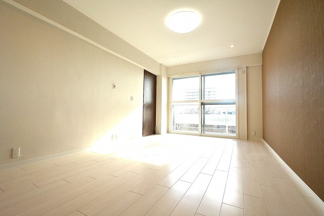 松涛マンション　8.7帖のベッドルーム