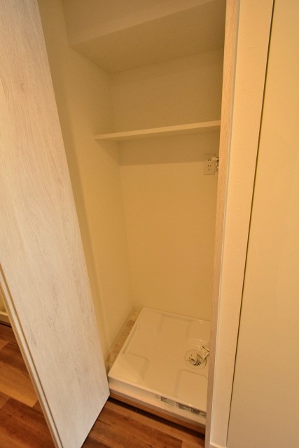 ライオンズマンション弦巻　洗濯機置場