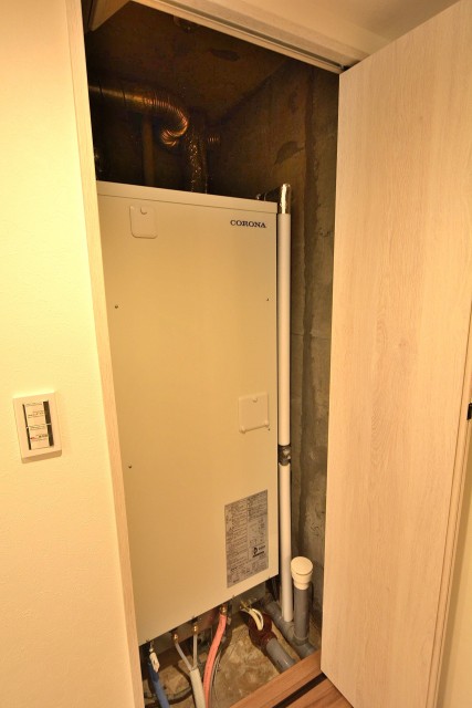 ライオンズマンション弦巻　温水器