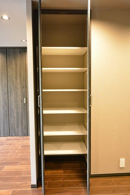 日興初台スカイマンション　収納