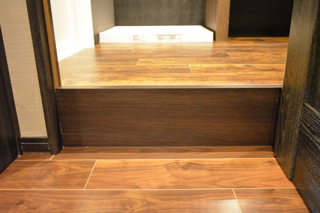 日興初台スカイマンション　洗面室入口